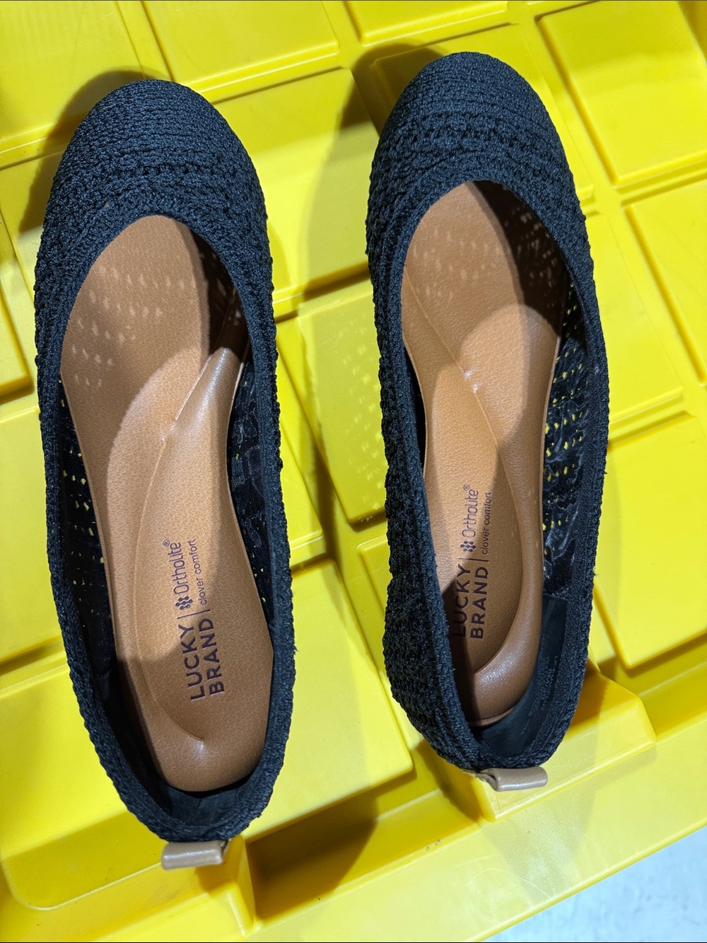 Women’s flats